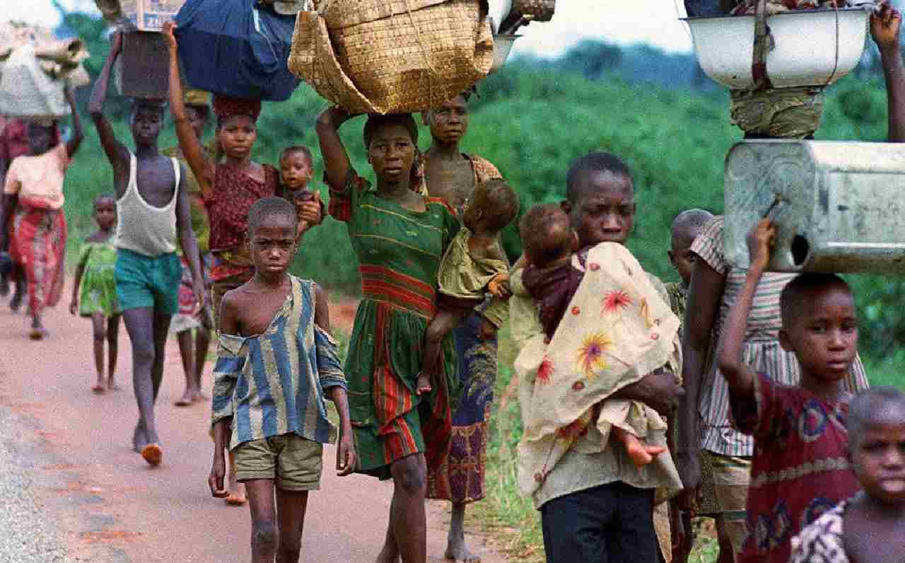 Situation of Nigerian civil war refugees