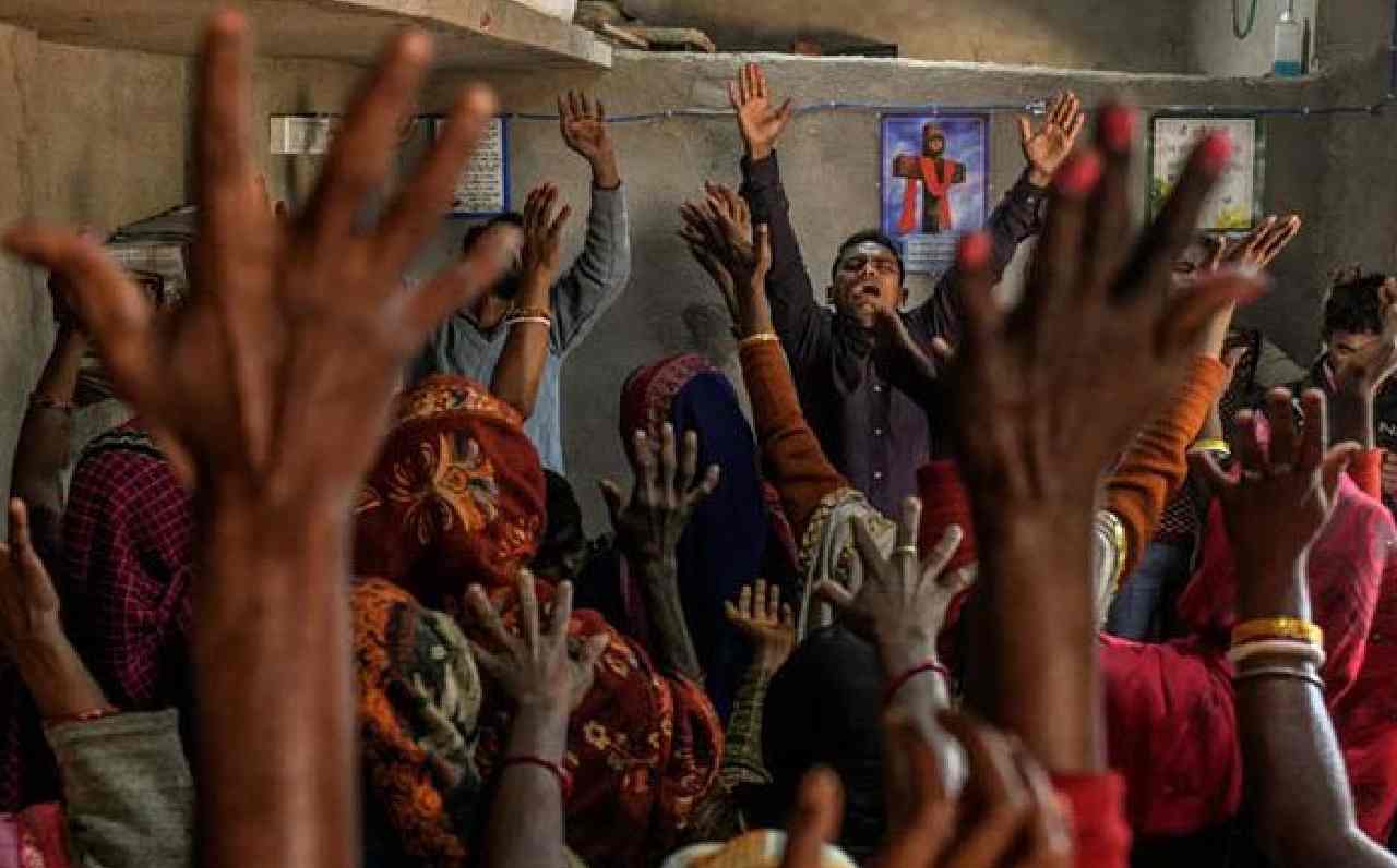 Extremist Hindus attacked Christians