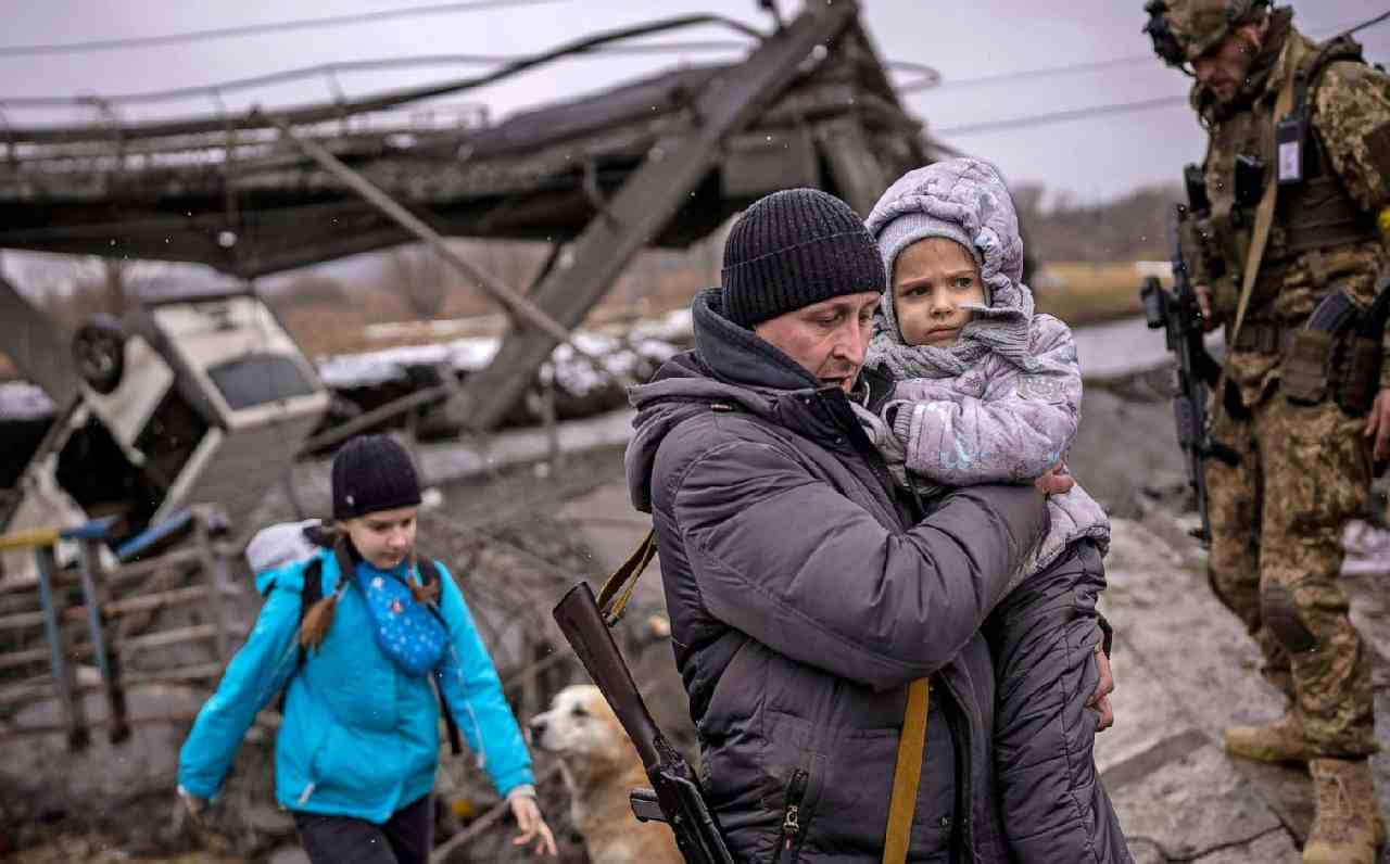 Ukrainian orphans trapped in war
